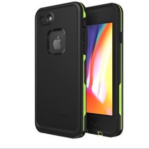 Lifeproof - waterproof case for iPhone 7